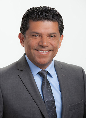 Juan Carlos Molina headshot