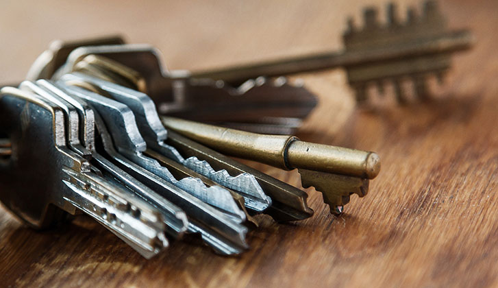 keys on a wooden table